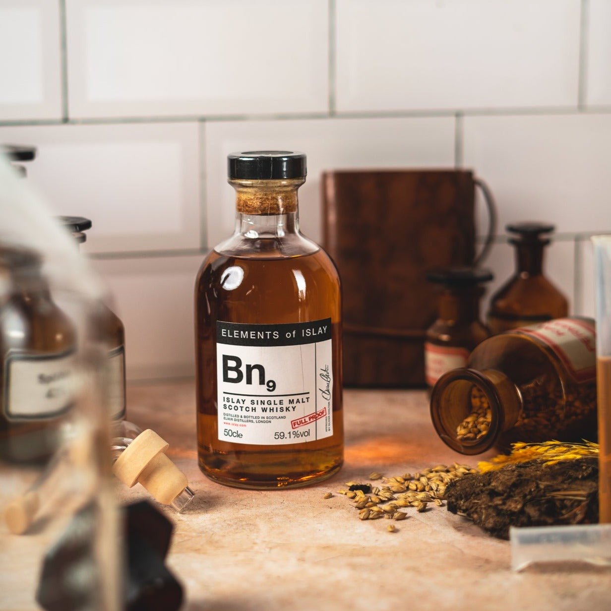 Elixir Distillers | Elements of Islay | Bn9 | Bunnahabhain | 0,5l | 59,1%GET A BOTTLE